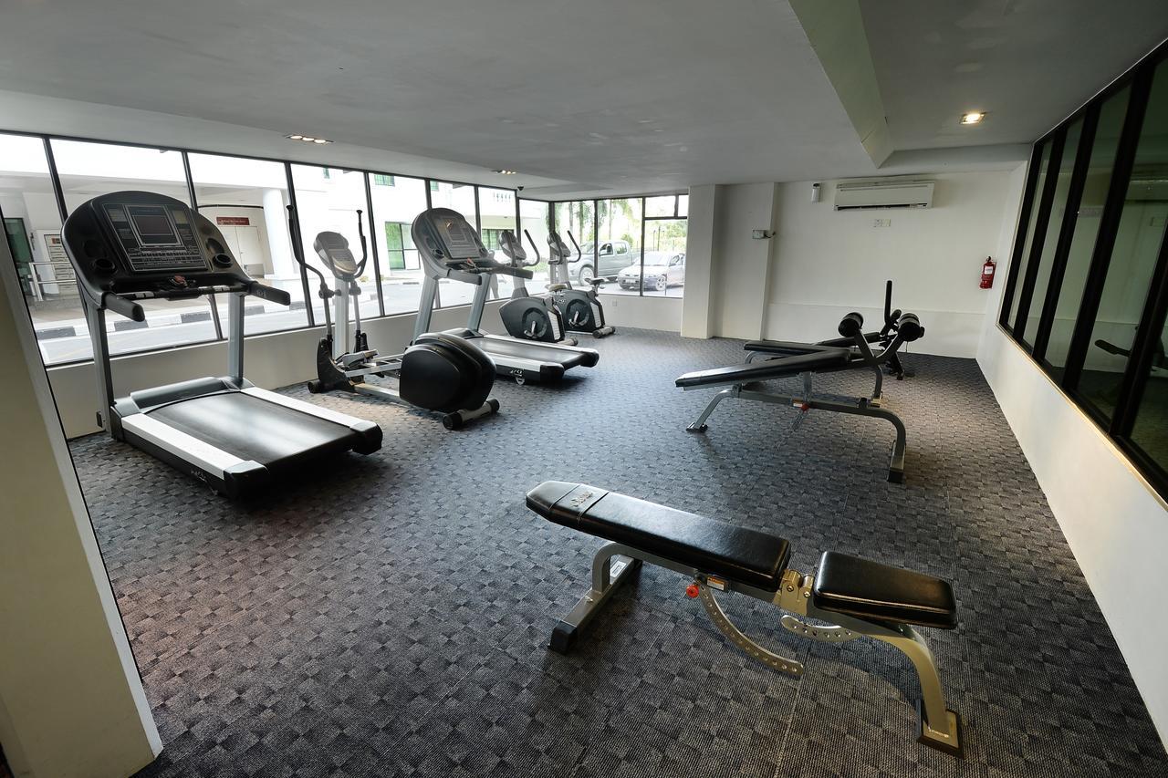 Imperial Suites Бинтулу Экстерьер фото
