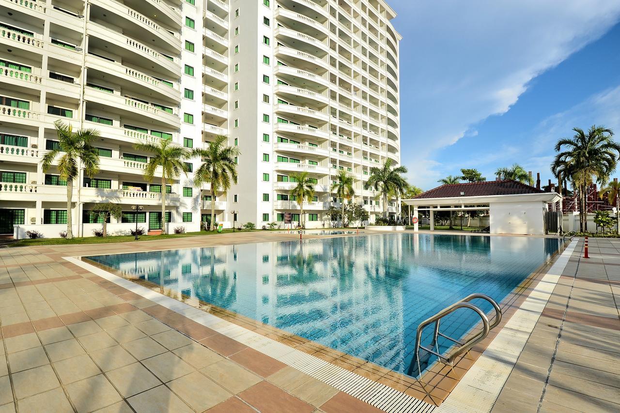 Imperial Suites Бинтулу Экстерьер фото